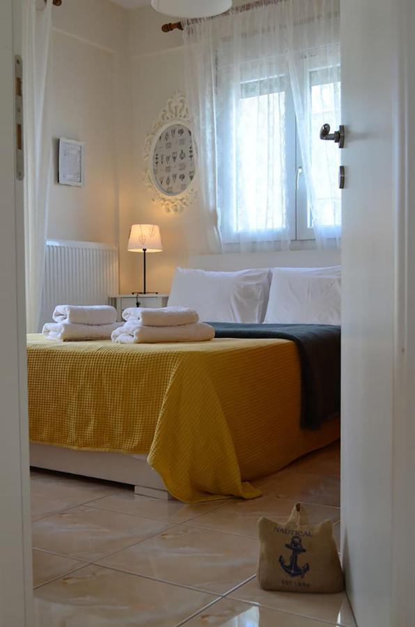 Lemon Beach Front Apartment, Nikiti Eksteriør bilde