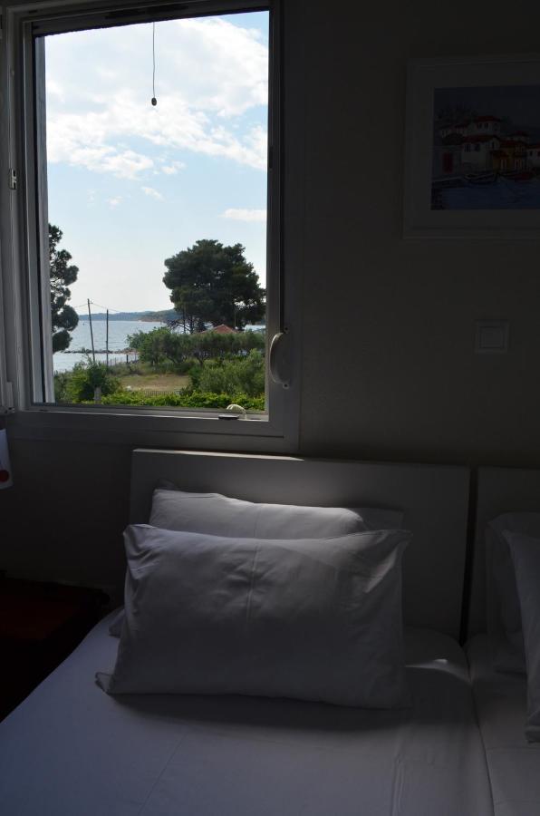 Lemon Beach Front Apartment, Nikiti Eksteriør bilde