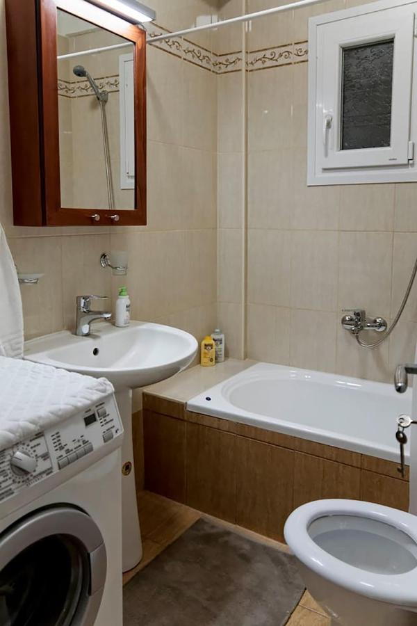 Lemon Beach Front Apartment, Nikiti Eksteriør bilde