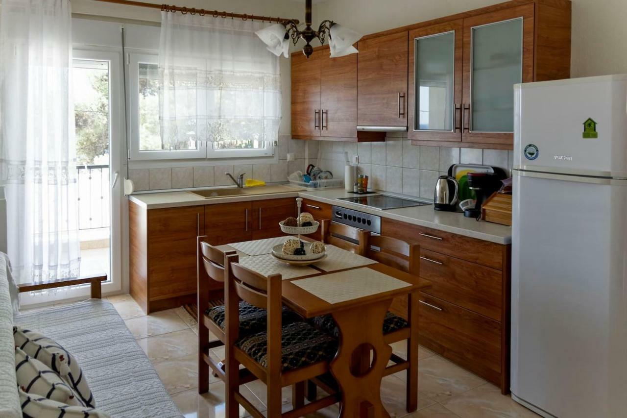 Lemon Beach Front Apartment, Nikiti Eksteriør bilde